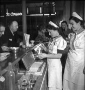 Café de Montparnasse, Paris, 1930-1940