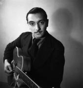 Django Reinhardt, Paris, 1933