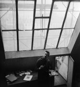 Jean de Foresta dans son atelier, Paris, 1949