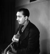 Django Reinhardt, Paris, 1933