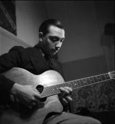 Django Reinhardt, Paris, 1933